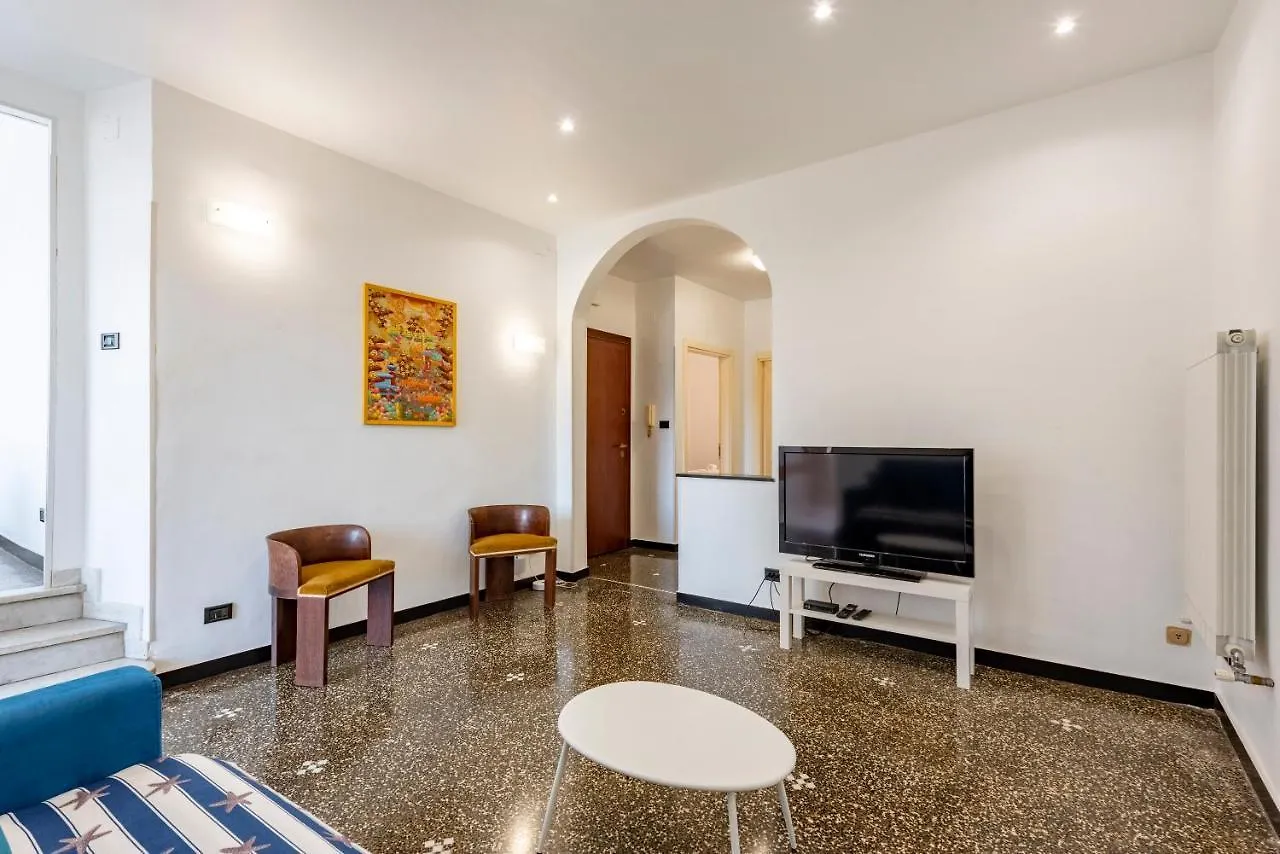 Sunny Flat Next To The Prince Palace Genoa 0*,  Italy