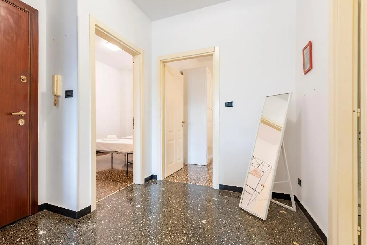 Sunny Flat Next To The Prince Palace Genoa Apartment