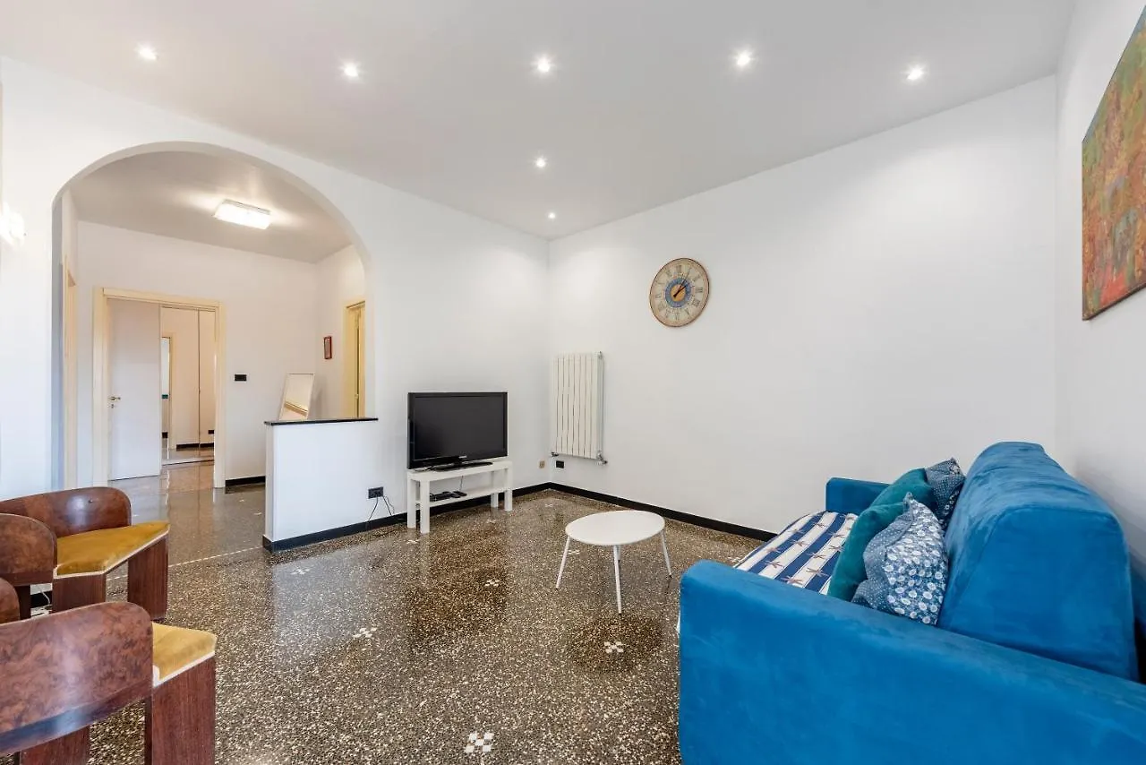 Sunny Flat Next To The Prince Palace Genoa Apartment
